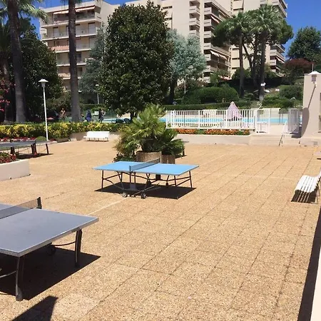 Διαμέρισμα De Standing Piscine Proche Αντίμπ
